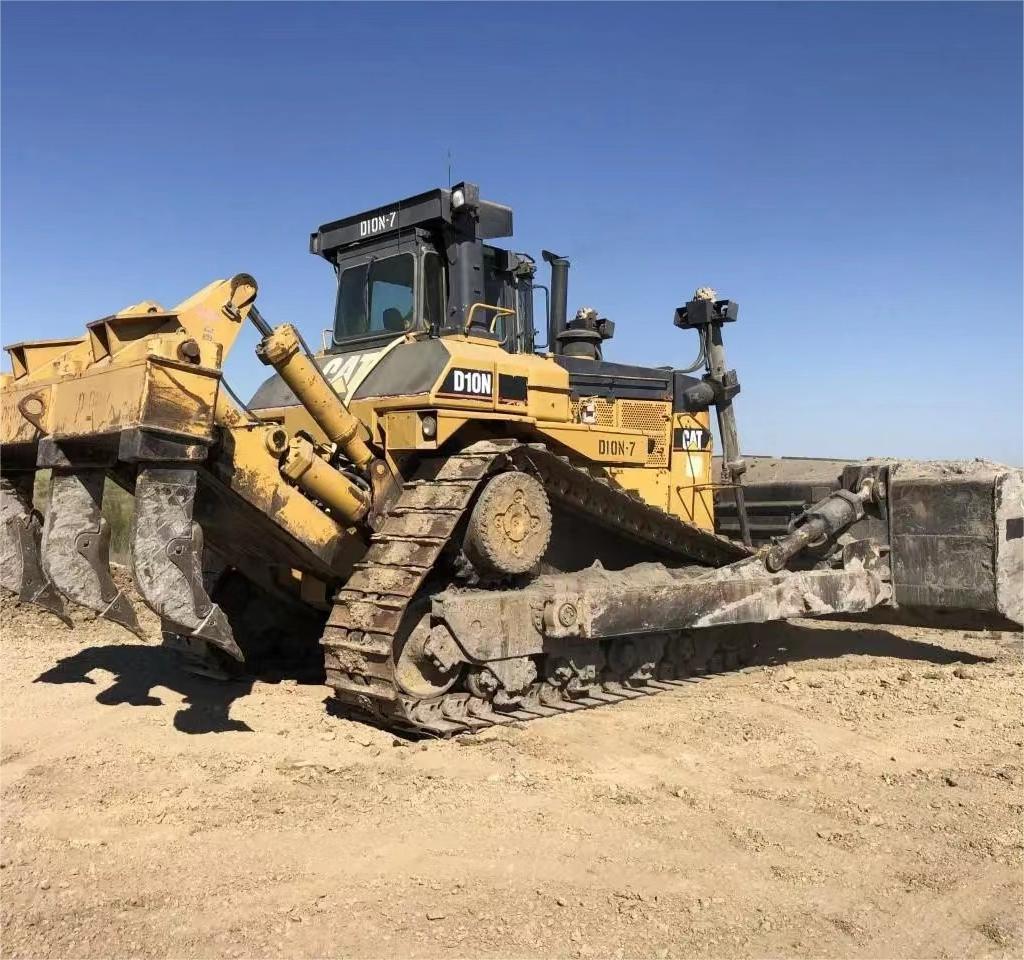 cheap and discount price second hand bulldozer catpillar D10 10 ton