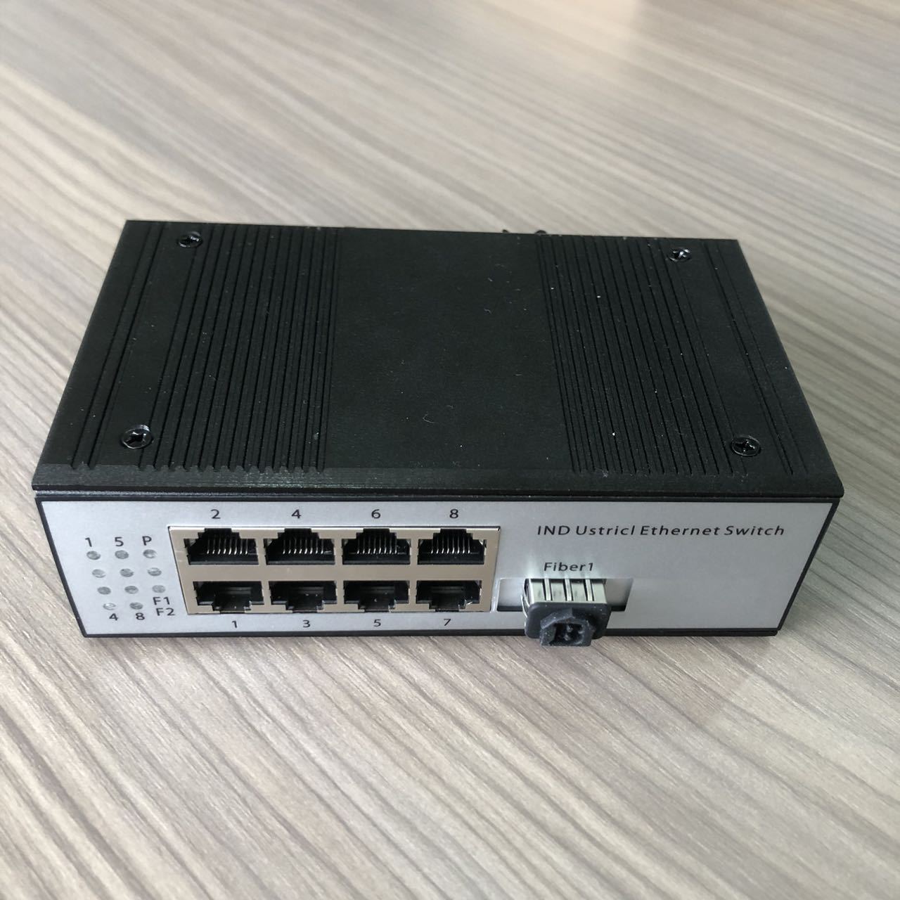 Din Rail Fiber 1 Ethernet Switch 8 Ports Industrial PoE Network Switches Factory OEM