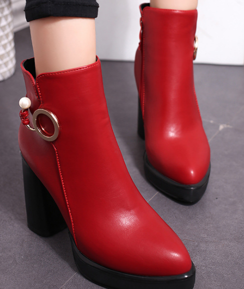 The Winter new design fashion popular round head increase zipper woman half boot