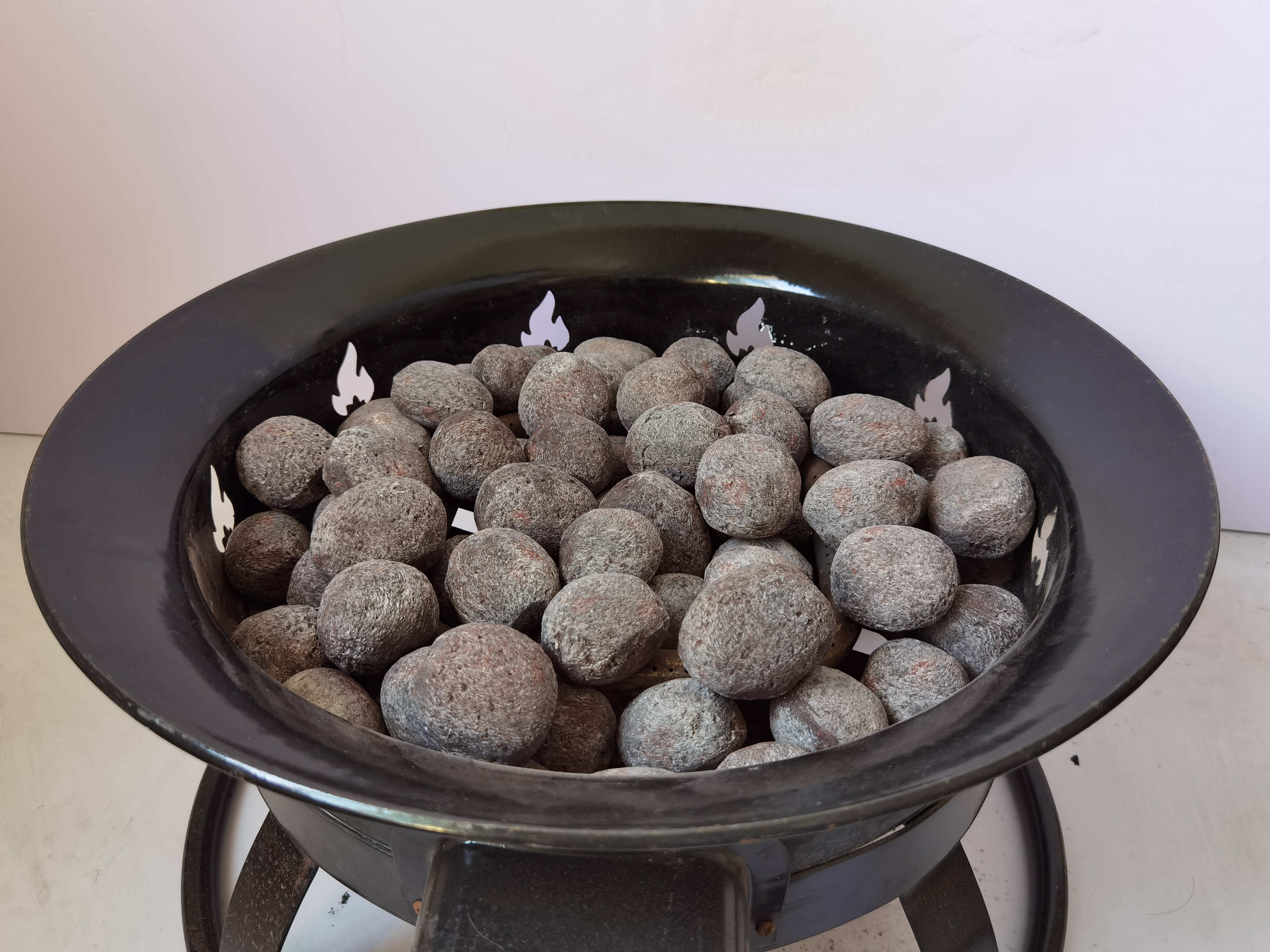 ABLE Ceramic volcanic rock  stones for gas fires fireplace Outdoor gas Fire pit fire table