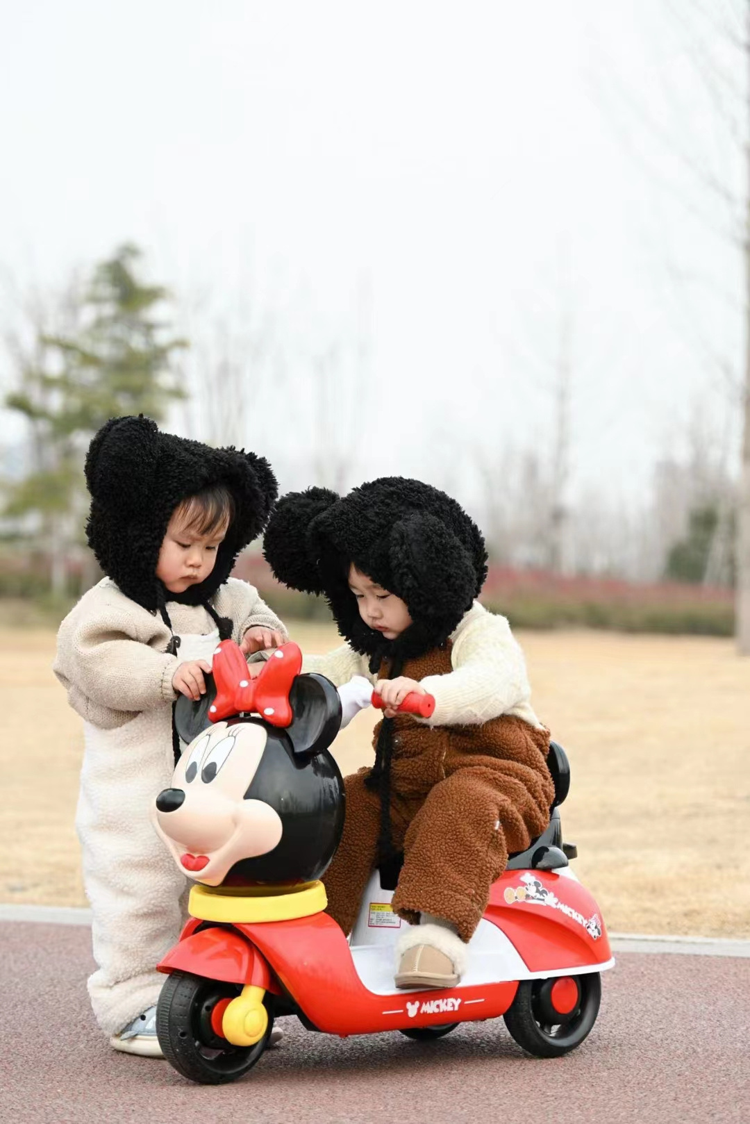 Hot Baby Toys Small Children Motorcycle Ride On Car Tricycle Police Car For Kids