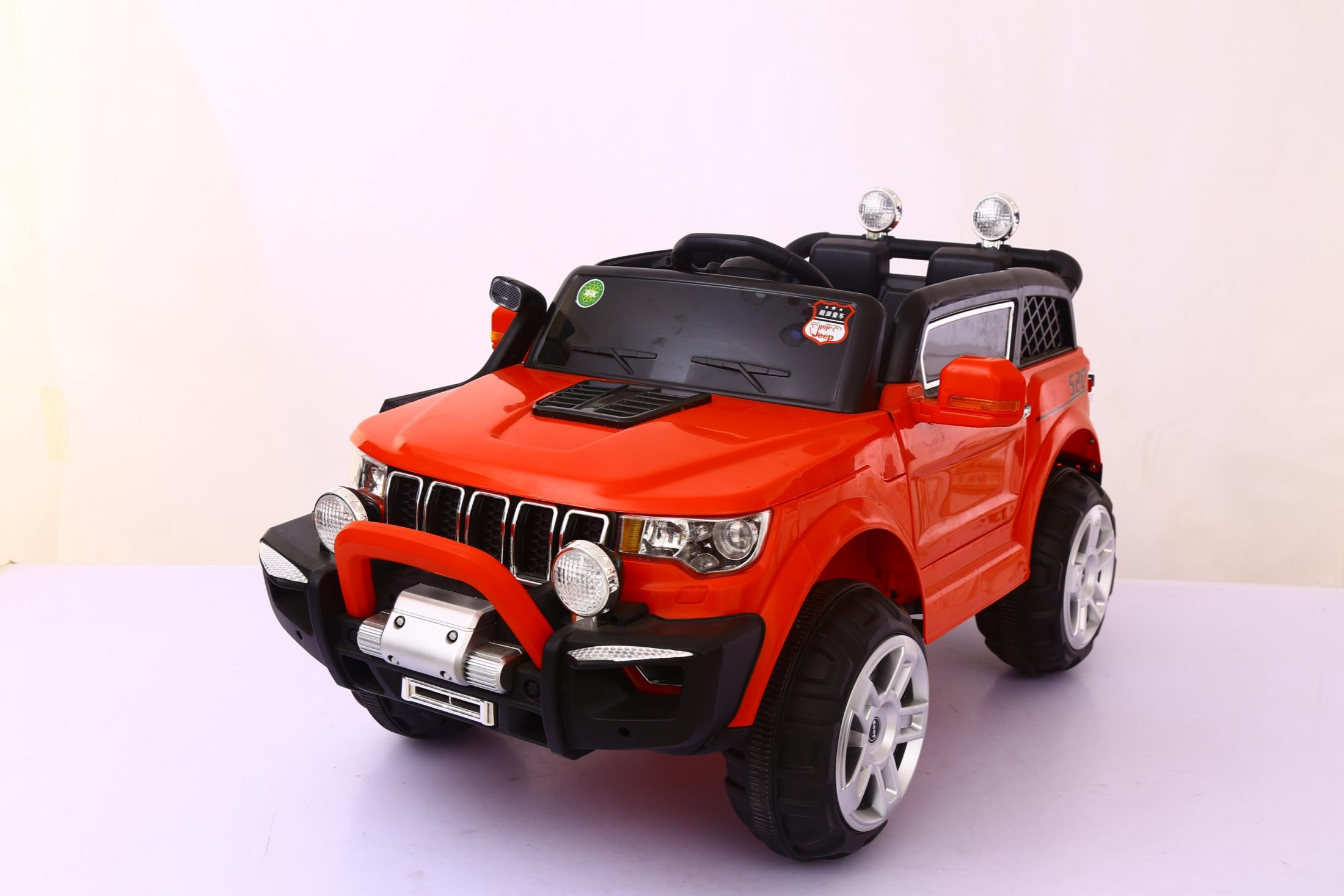 Children's electric car Jeep off - road four - wheel drive four - wheel flash with shock absorption early education