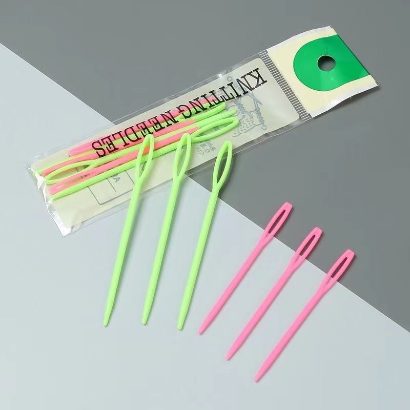 Wholesale Colorful Handmade Plastic Cable Stitch Hand Knitting Needles Twist Curved Crochet Hook Sewing Accessories Tool