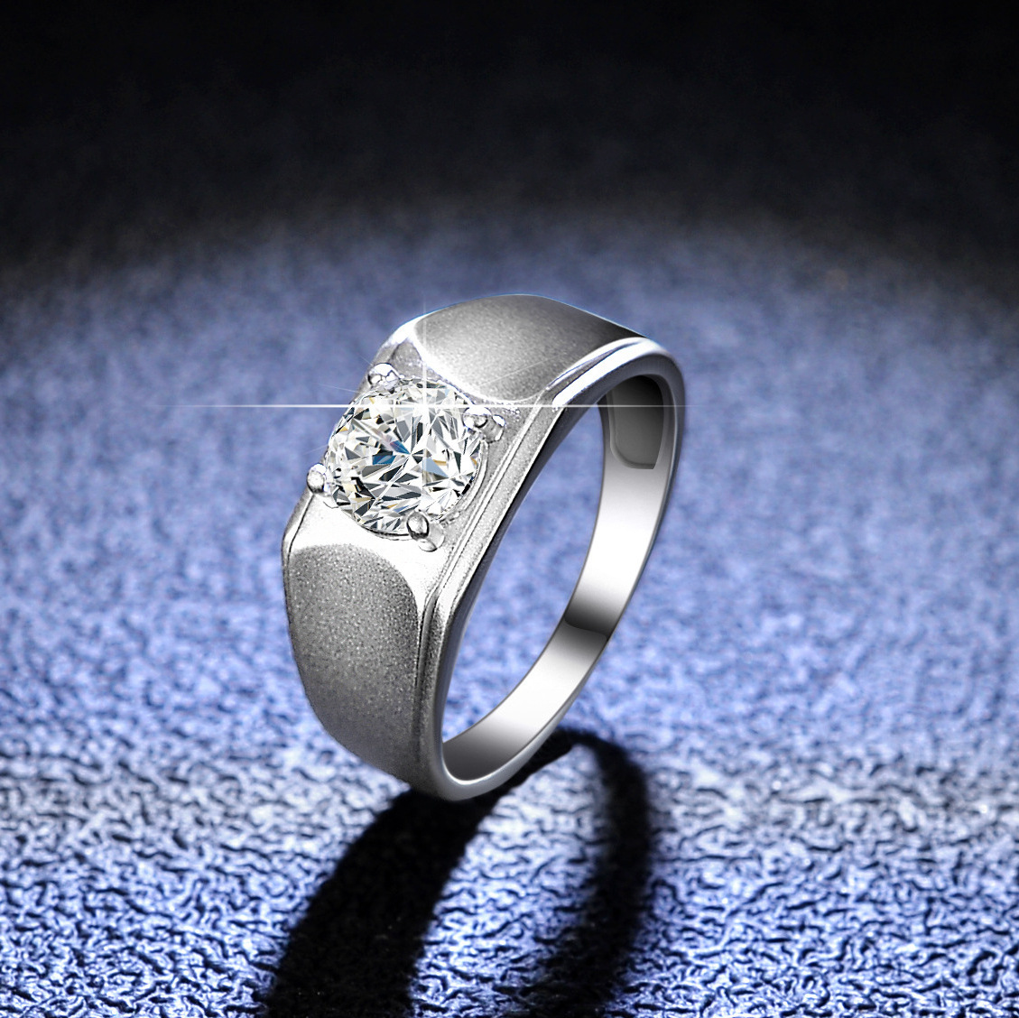 Wholesale Sterling Silver Ring Men Platinum Plated Moissanite Engraved Pattern Ring