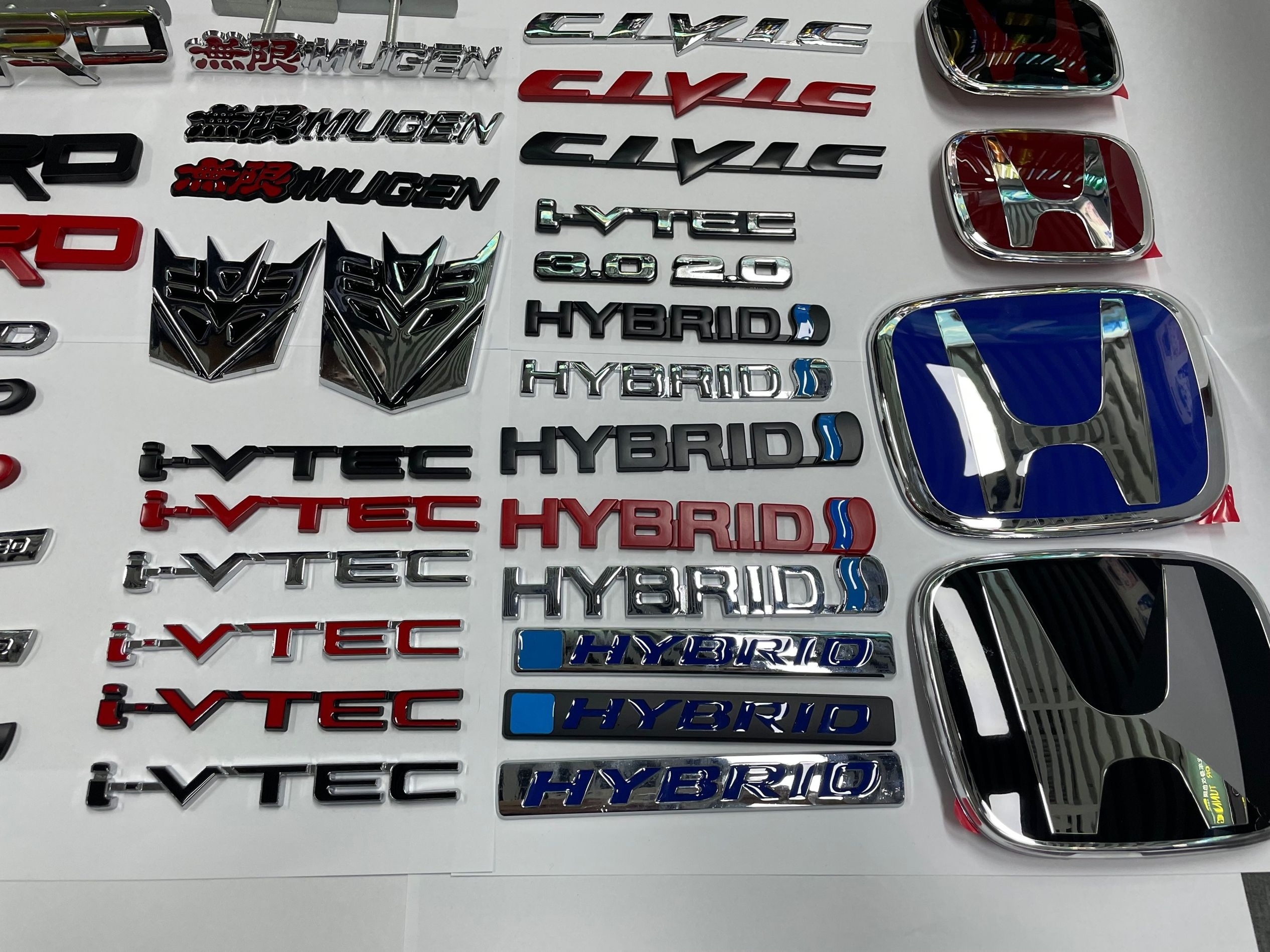 Custom 3D Metal ABS Plastic Chrome logo Letter Wholesale Car Badge Emblem