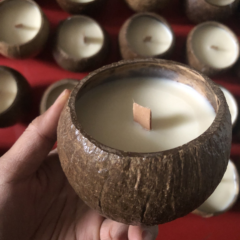 Private Label Coconut Husk Shell Bowl Wood Wick Scented Candle Natural Eco Friendly Aromatherapy Soy Wax Candle/Candels