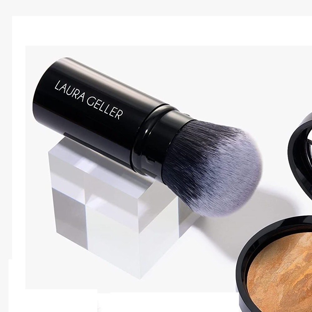 Wholesale Retractable Kabuki Makeup Brush Portable Powder Foundation Cosmetic Jar Dispensing Powder Brush With Cover