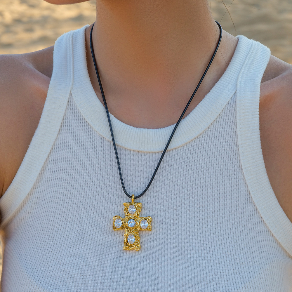 High Quality PVD Gold-Plated Stainless Steel Cross Necklace Vintage Latin Cubic Zirconia Necklace