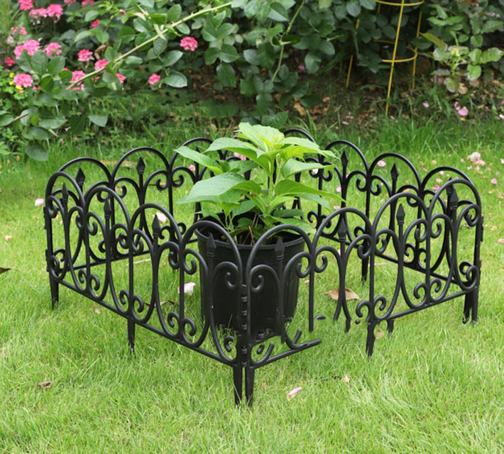 Factory wholesale Decorative Garden Fence for Landscaping, Plastic Movable Wire Border for Flower Bed Pet Barrier