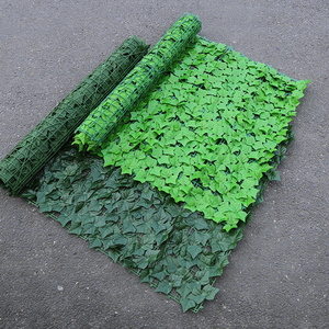 Hot Sale  Green Leaf Hedge,Artificial Ivy Privacy Fence Screen Plastic Material Privacy Screen Roll for Gardens, Courtyards