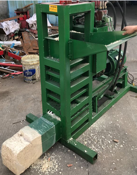 Hot sale Wood Chips Baling Machine/Vertical Sawdust Baler