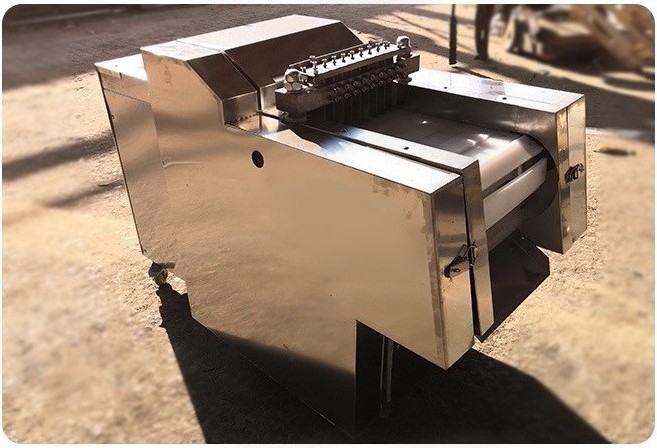 Large Capacity Commercial chicken bone cube dicer/slicer machine Frozen meat cutting machine