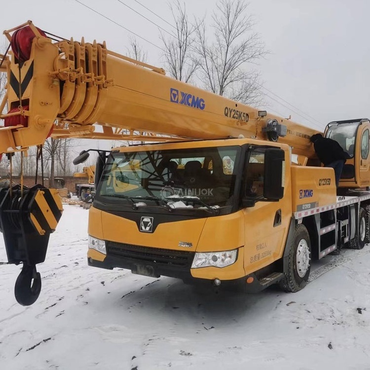 Used  XC&MG QY25K truck crane 25 ton hydraulic rough terrain crane for sale