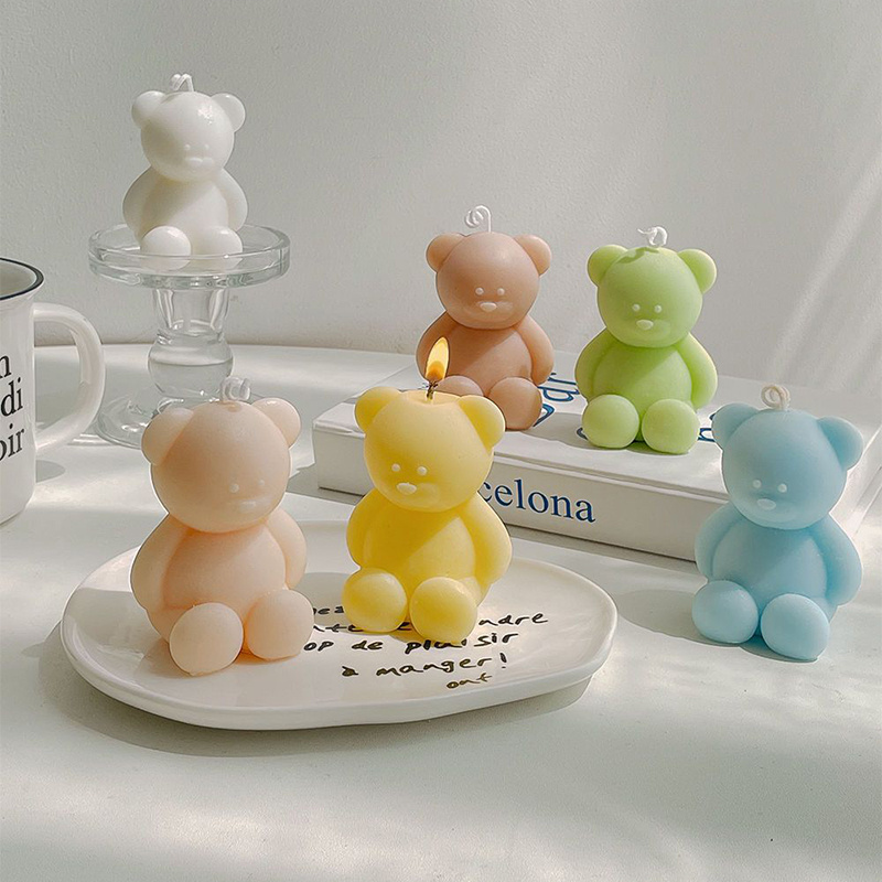 Wholesale Birthday Decoration Mini Bear Candles Desktop Decoration Holiday Fragrance Gift Handmade Cute Scented Candles