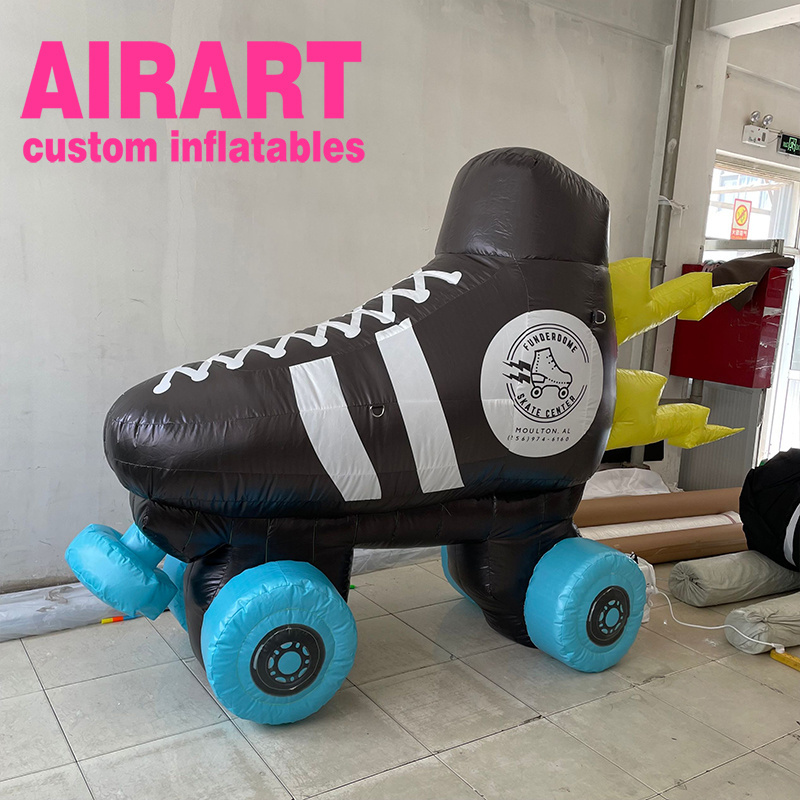 A6 shop outside decoration black inflatable Roller skates balloon, Gymnasium advertising big size inflatable shoes model