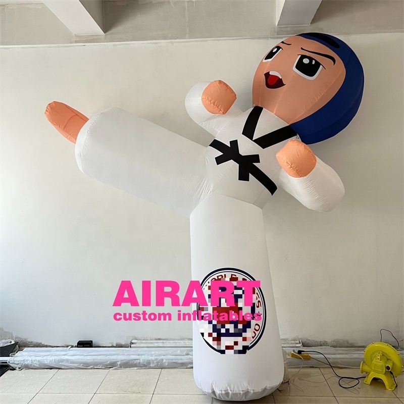 Taekwondo gymnasiums advertise inflatable cartoon characters to attract customers