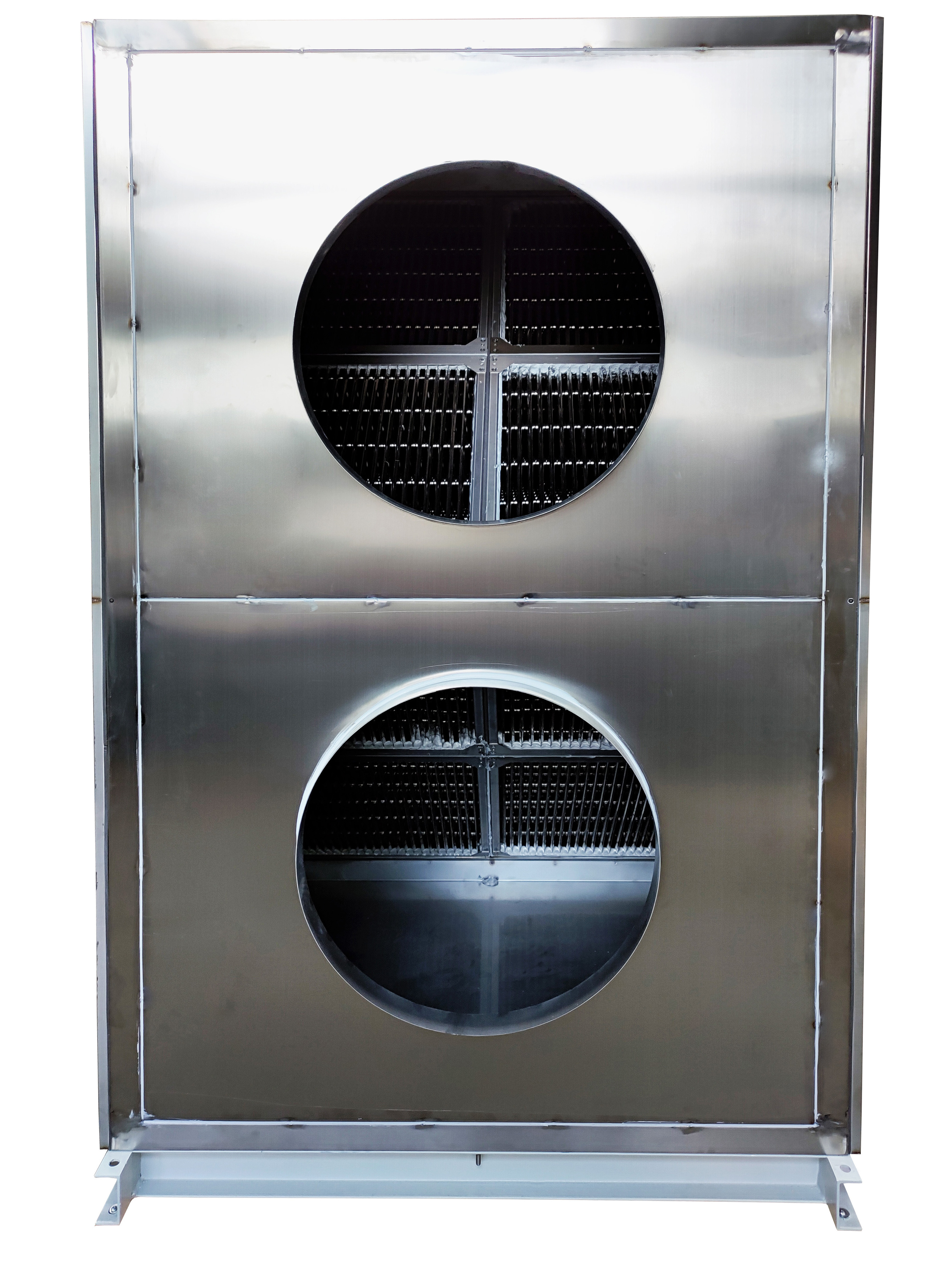 Encapsulated narrow fastener heat exchanger