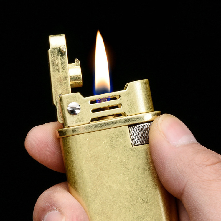 2023 New Automatic ejection retro kerosene lighter grinding wheel ignition soft flame lighter