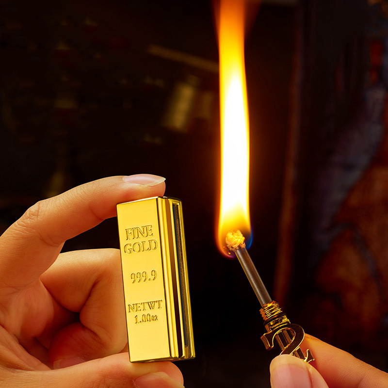 2022 New design vintage kerosene match lighters outdoor ten thousand times striker lighter bottle keychain with cotton core