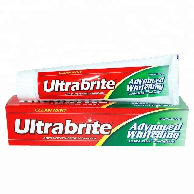 Ultrabrite Anticavity Fluoride Whitening toothpaste with mint taste