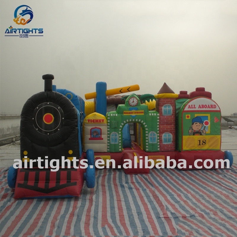 Custom made giant inflatable combo attractive kids amusement park inflatable train house