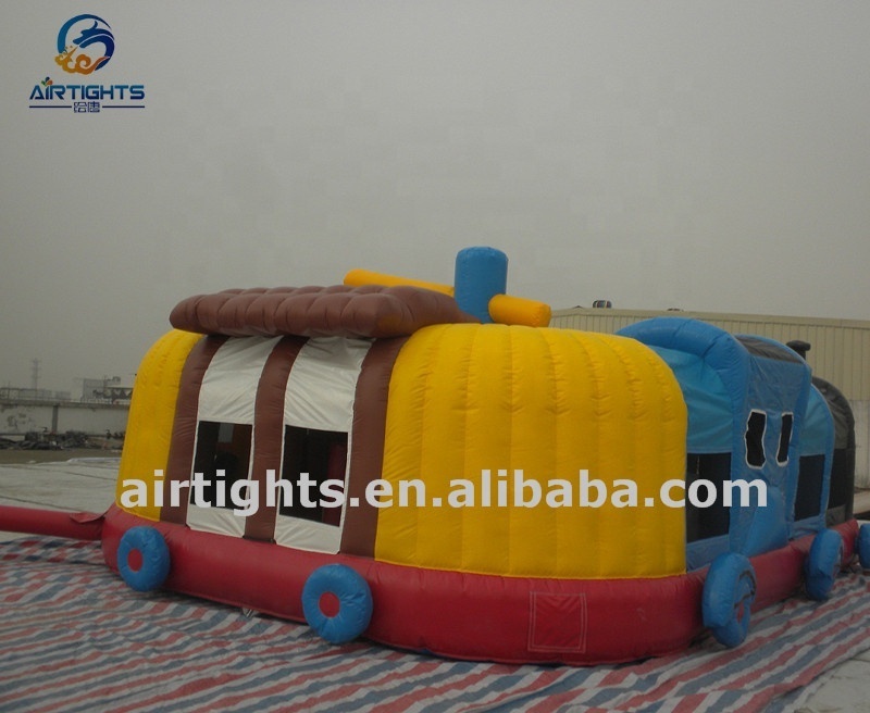 Custom made giant inflatable combo attractive kids amusement park inflatable train house