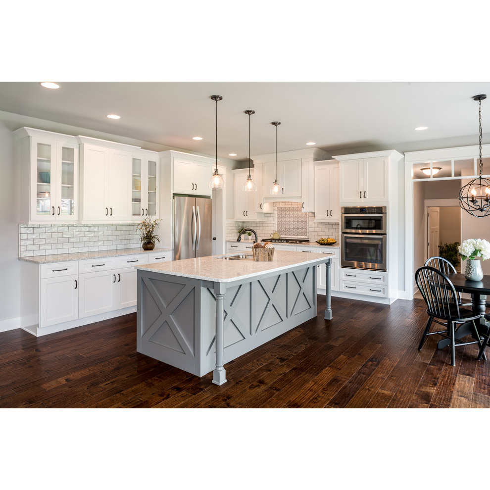 Modern Blue and White Shaker Kitchen Cabinets from China Apartment-Style with MDF Carcase and Essential Accessories