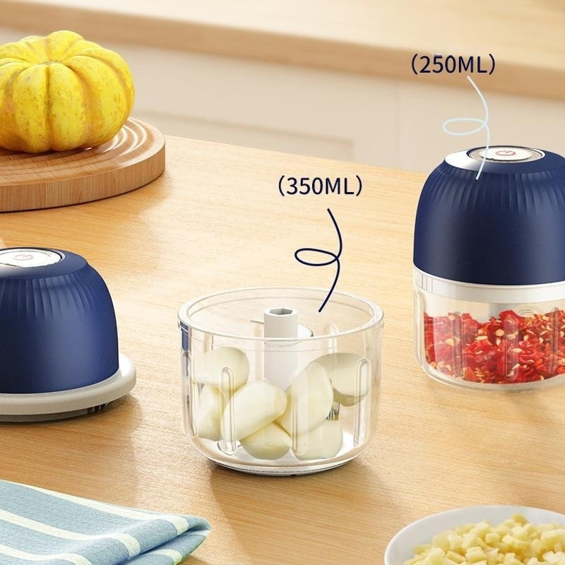 Kitchen Accessories Vegetable Chopper Onion Mincer Cordless Meat Grinder Electric Mini Garlic Chopper with USB Charging