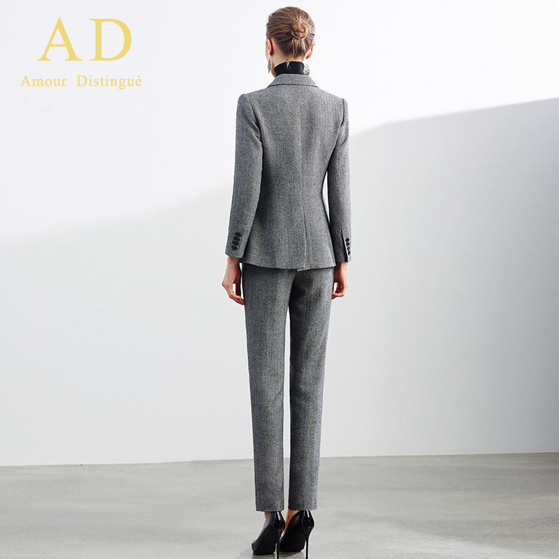 2022 High-quality Regular Business Suits OEM Custom Wool High Society Woman Regular Elegant Women Tuxedo