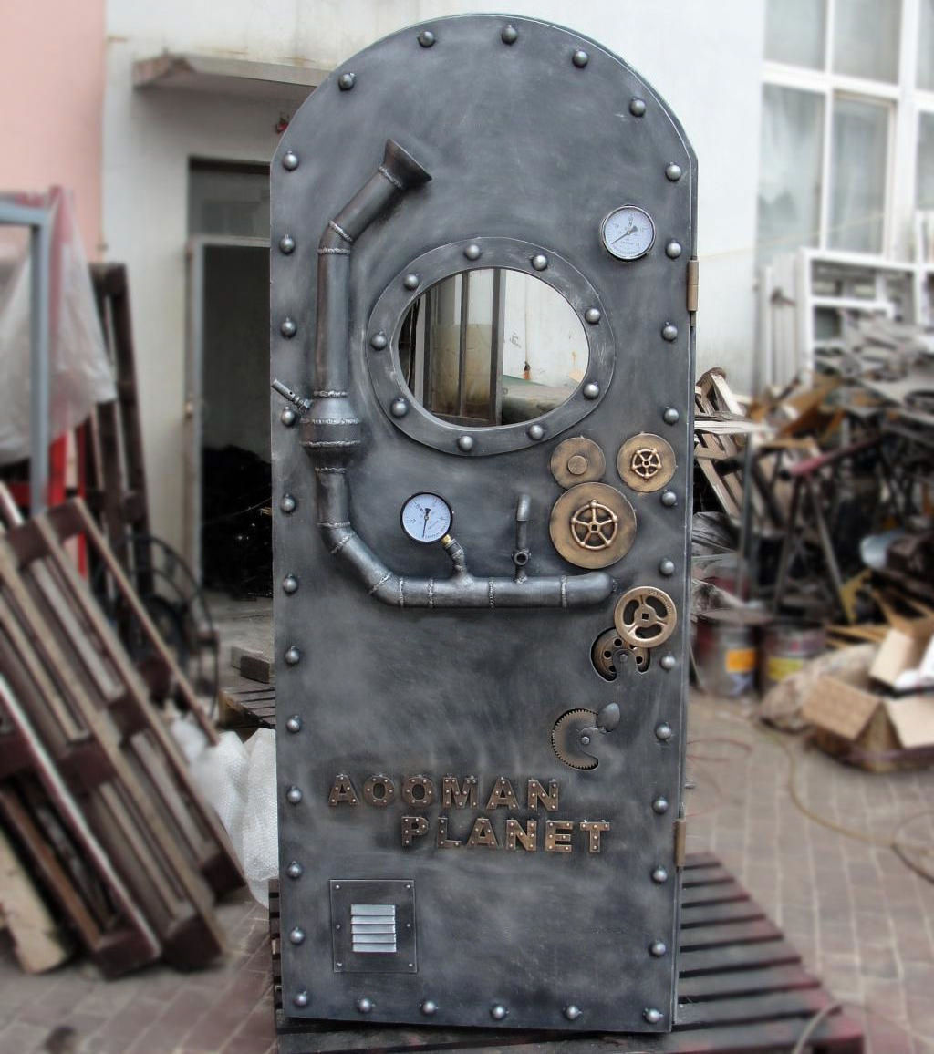 Hot sale Customization Steampunk style heavy metal iron crafts door Simulation of submarine bar restaurant door decoration