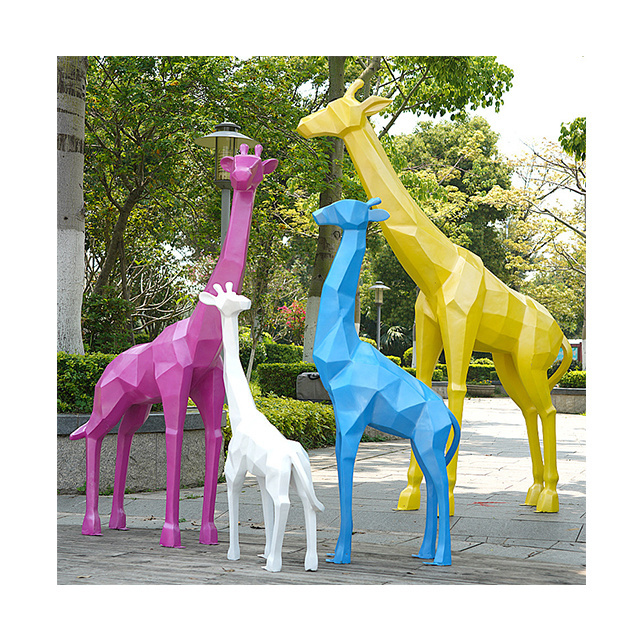 Factory price custom life size Animal Statues outdoor Decor Giraffe Creative Three Giraffe Statue Resin Giraffe Statue