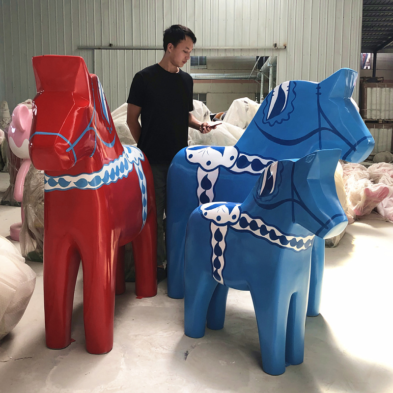 2022 Hot sale life size Large Fiberglass Dala horse Trojan horse statue sculpture toy Horse for home decoration