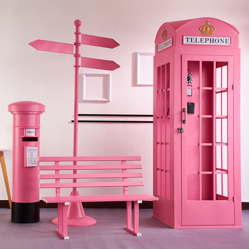 2023 Wholesale Price customized metal white telephone London Classic phone booth Handmade Craft Wedding Decor Bar Decor for sale