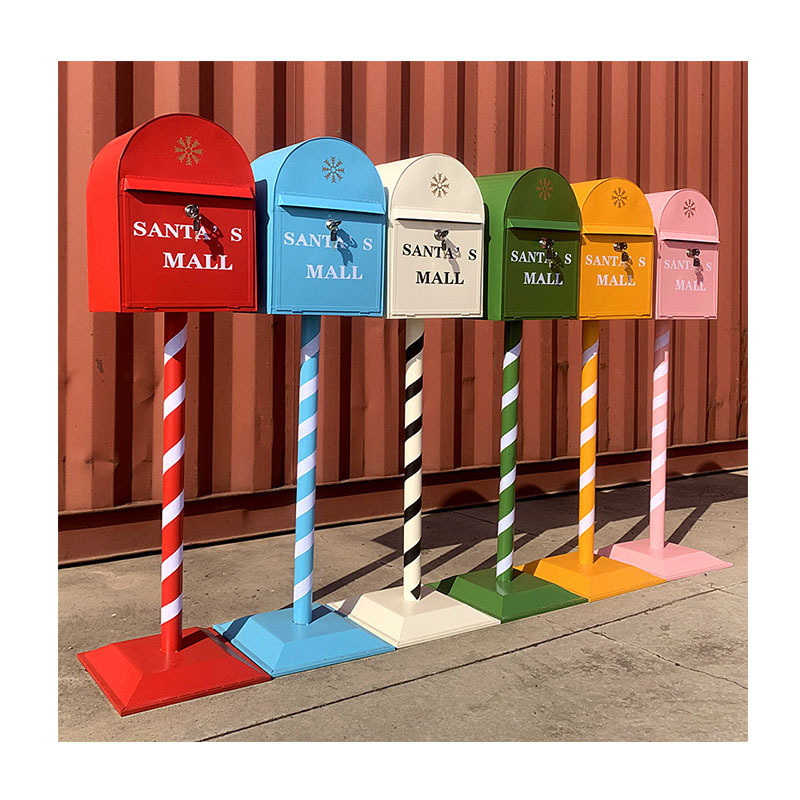 Wholesale Retro British style iron mailbox model ornaments restaurant bar shopping mall studio Netflix decorative props