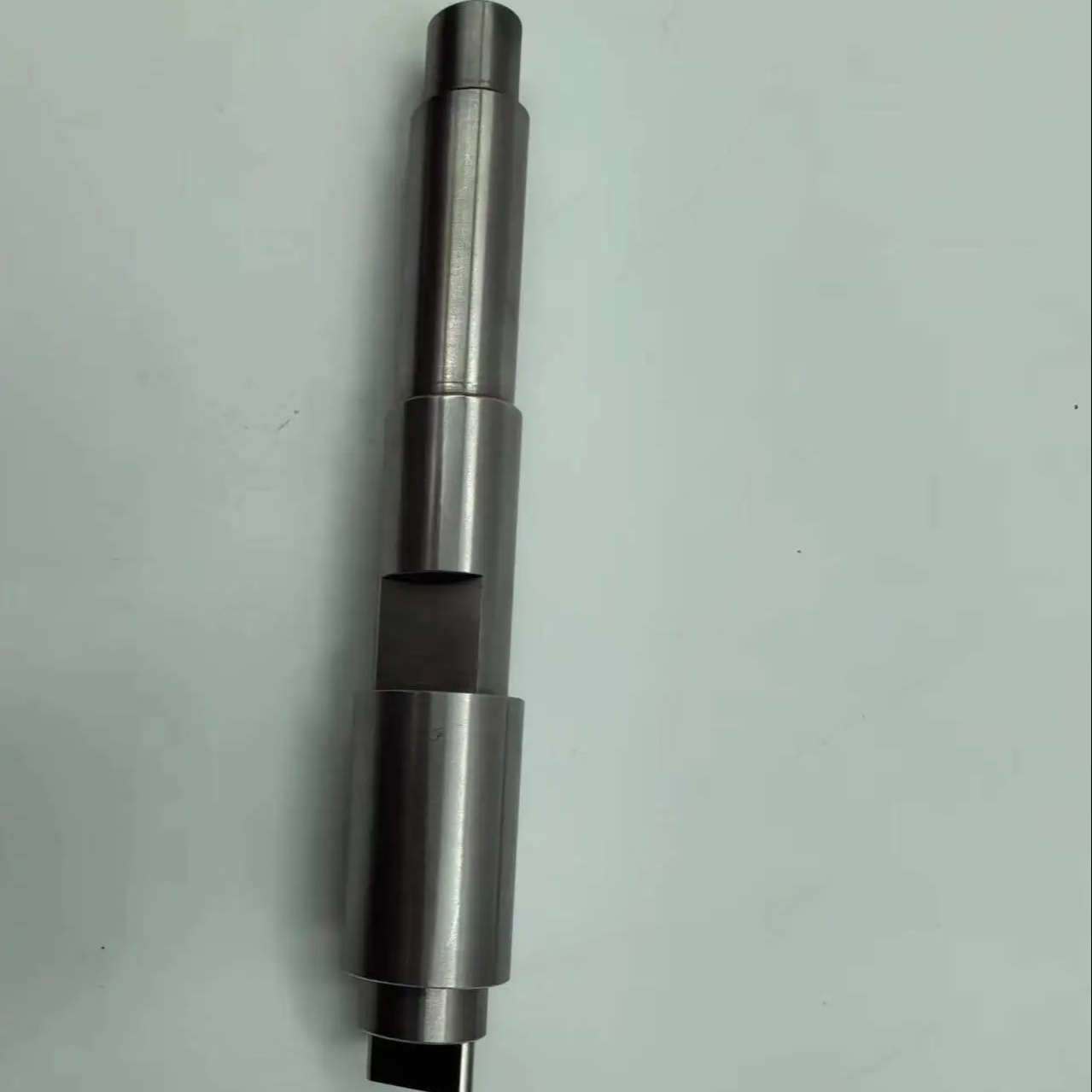 Custom Stainless Steel Shaft Polishing CNC Turning Precision Metal Parts Shaft Machining Metal Shaft