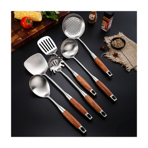 Low price customizable stainless steel  7pcs kitchen tools set cooking utensils wooden handle cooking tools sets