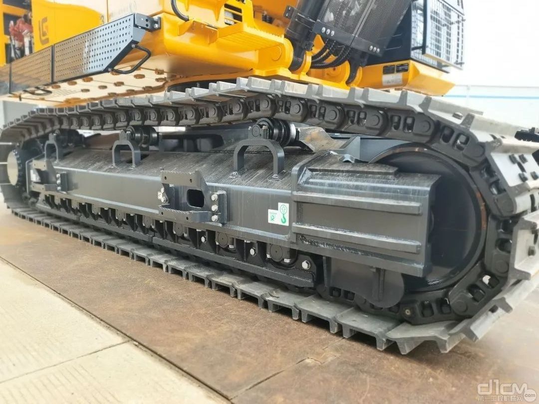 Mini  Excavator undercarriage parts track chain with shoe plateexcavatorMachinery Parts Crawler Rubber Track For