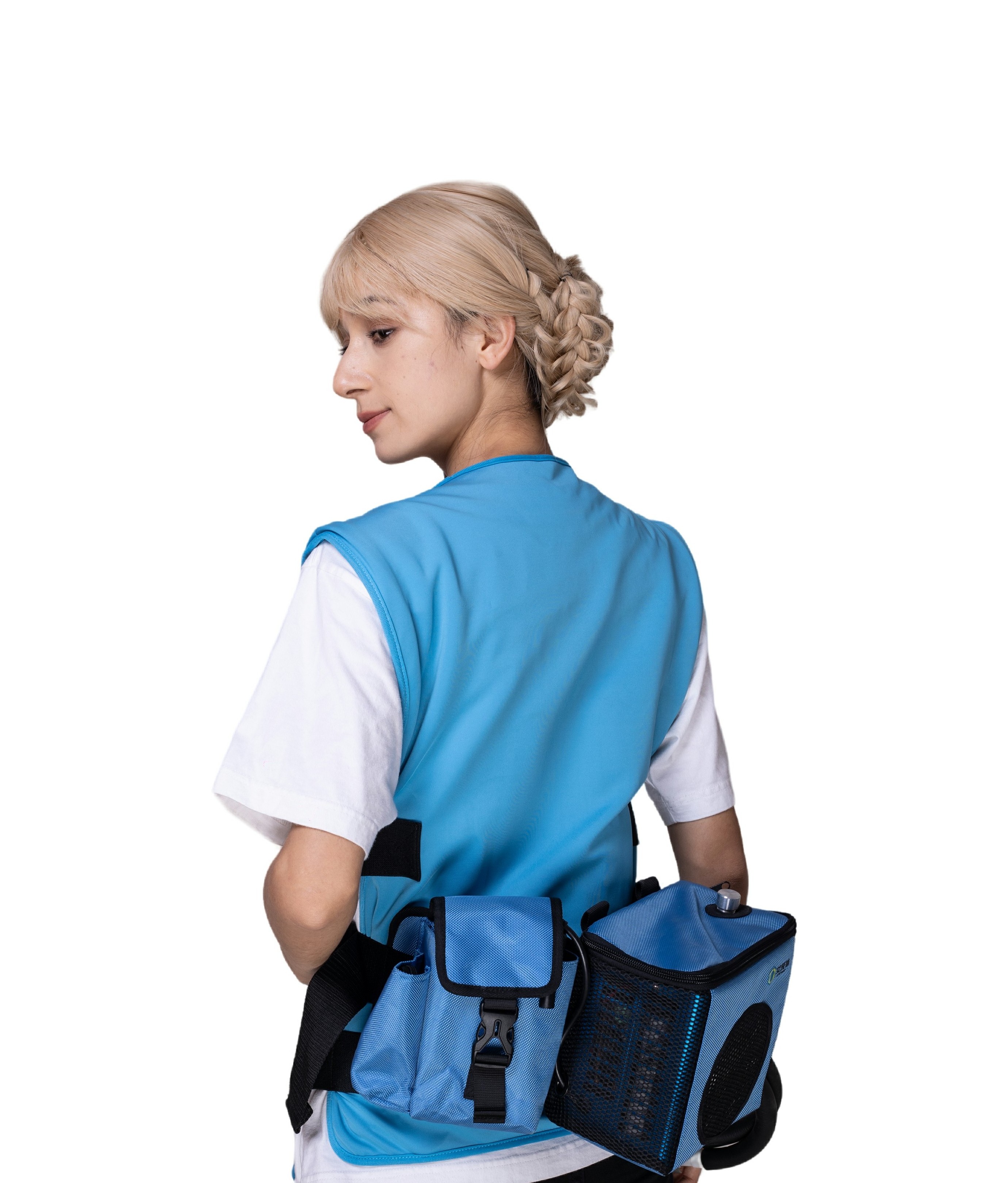 Wear a blue sleeveless mini air conditioning compressor cooling vest for outdoor high temperature work