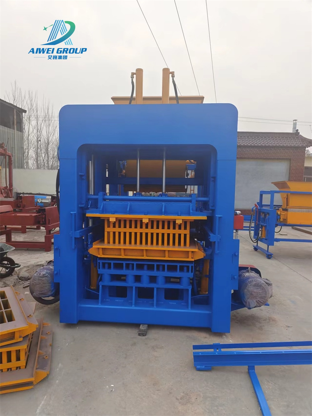 QT5-15 Engine Automatic Hydraulic Interlocking Brick Making Machinery/cement Hollow Concrete Block Making Machine Crushed Stone