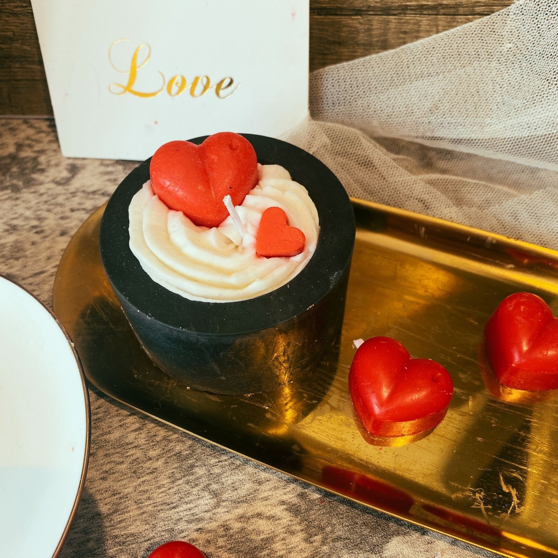 Romantic Black Love Cake Candle Valentine's Day Birthday Gift Scented Candles Wholesale