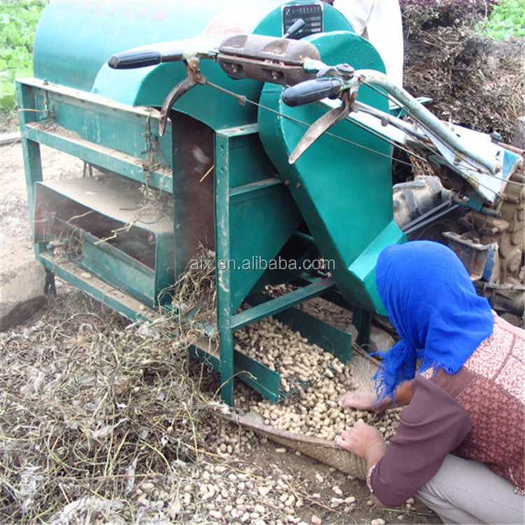 Diesel engine peanut picker machine for peanut harvest