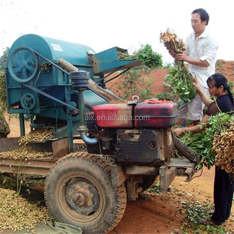 Diesel engine peanut picker machine for peanut harvest