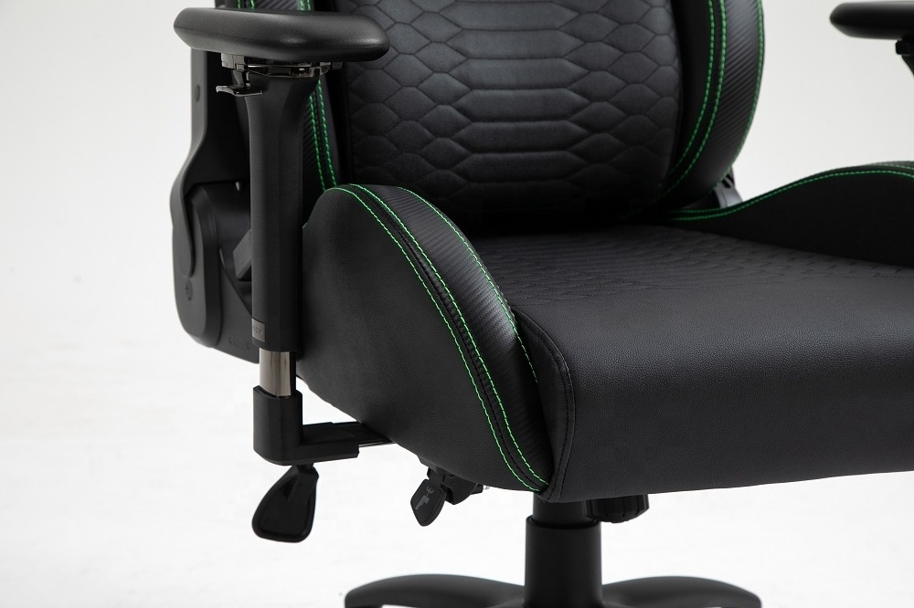 Multi-Layered Synthetic Leather High Density Foam Cushions Razers Iskur Gaming Chair Game Chair with Memory Foam Head Cushion