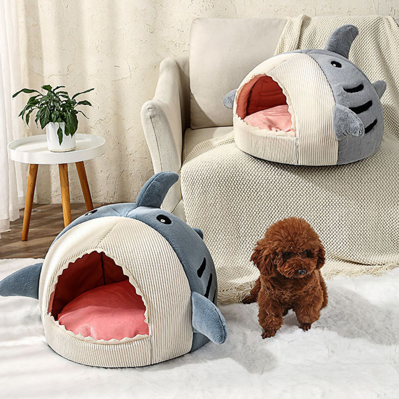 Winter Warmth Pet Bed  Shark Dog Bed Semi Enclosed Cat Bed