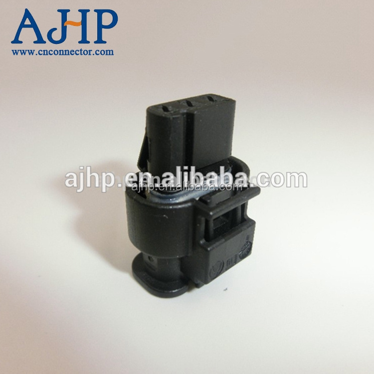 Pa66 GF25 automotive plug connectors, 3 pin waterproof terminal connector female