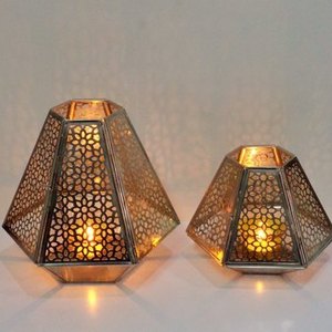 AK Brass Handmade manufactured in India Petal Designer Metal Decorative Lantern Tealight Candle Holder For Home Hotel Decoration