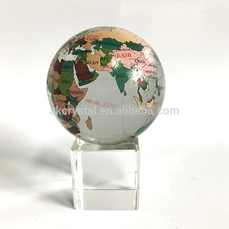 Hot sale souvenir or business gifts decorative desktop transparent glass crystal world map globe