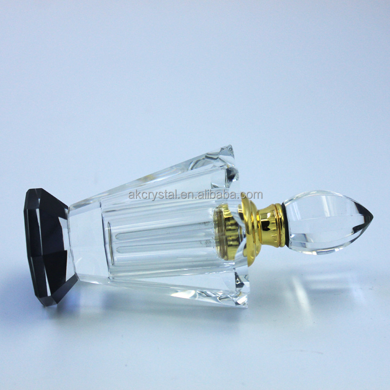 Fashion Flower Shaped Romantic Clear K9 Crystal Perfume Bottle From China Factory