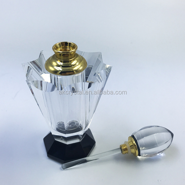 Fashion Flower Shaped Romantic Clear K9 Crystal Perfume Bottle From China Factory