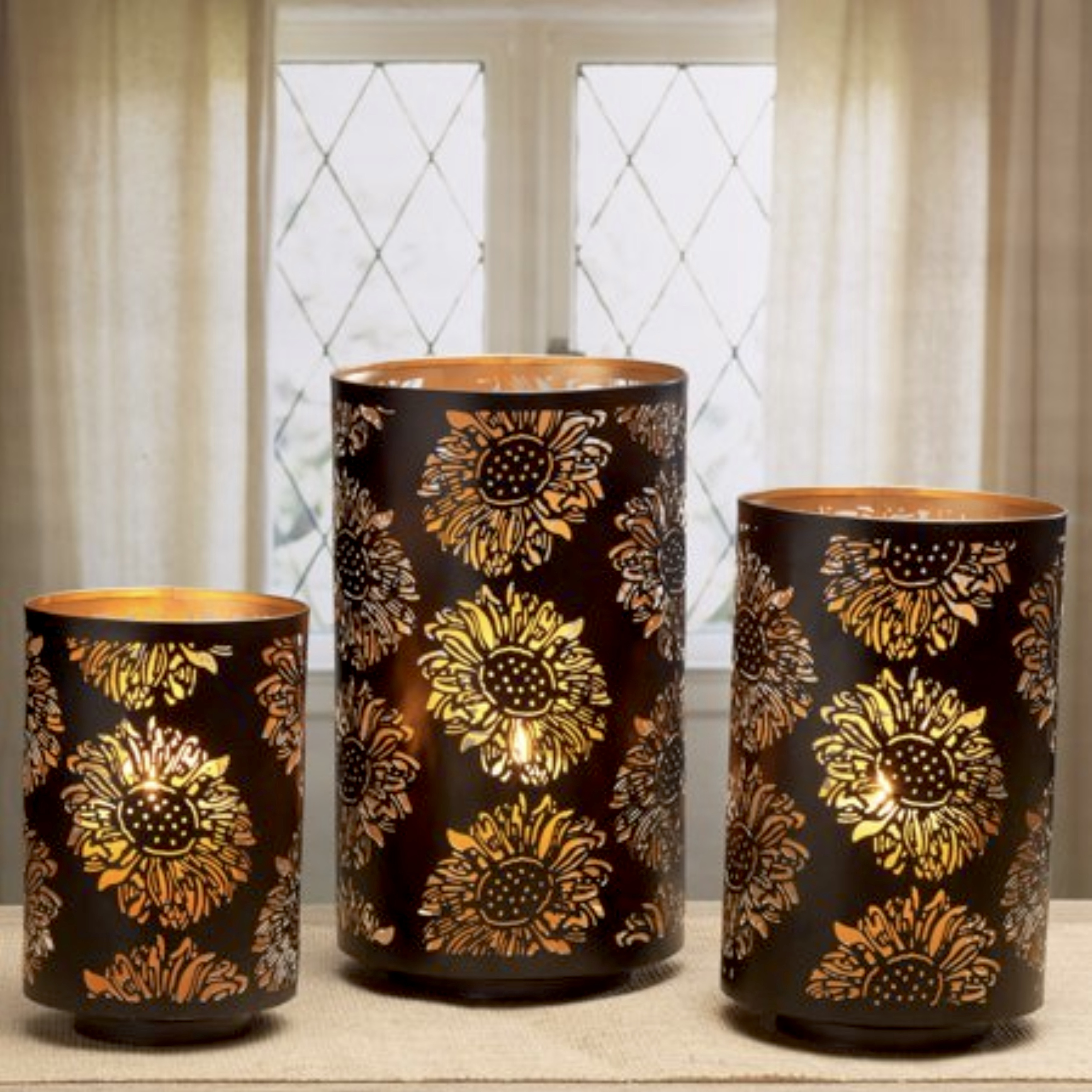 Brand New Hot Selling Etched Metal Votives Candle Holders Lanterns and Candle jars Flower Stars Custom Design Candle Holder